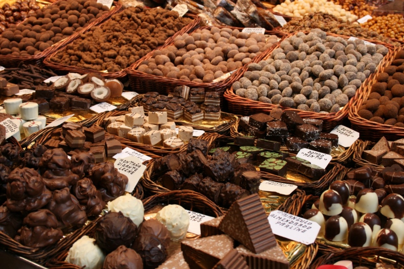 boutique-LA CRAU-min_chocolates_chocolate_nibble_sweetness_fine_chocolates_gourmet_candy_brand-752083