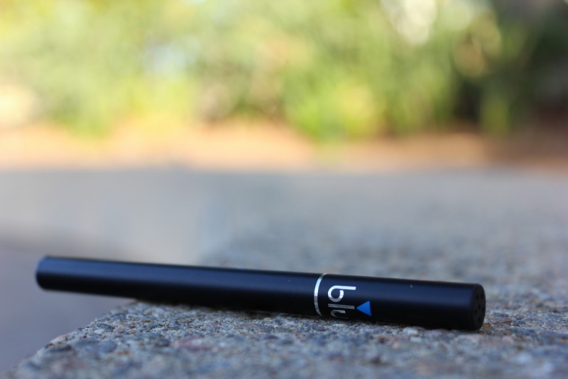 boutique-LA CRAU-min_e_cigarette_vaping_blu_cigs_blu_electronic_cigarette_tobacco_cigarette_smoke-637061